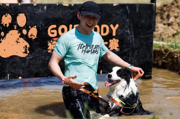 2024狗巴迪勇士赛首站苏州开幕 超200组人犬搭档共