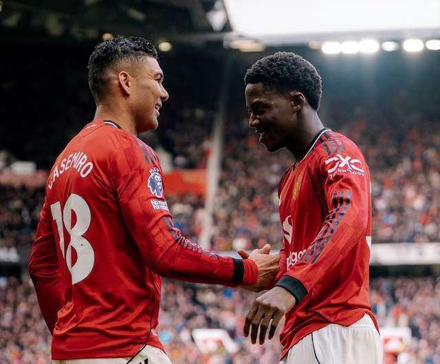 曼联重启卡塞米罗续约谈判 球迷高呼再踢1年