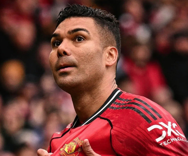 曼联重启卡塞米罗续约谈判 球迷高呼再踢1年