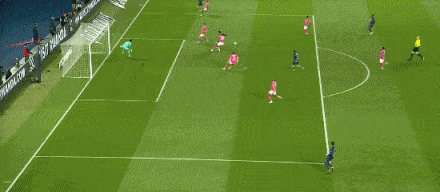 成都蓉城5-1大胜西海岸领跑积分榜