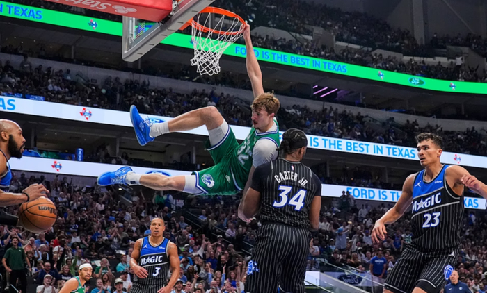 19岁新星弗拉格砍51分创历史最年轻纪录 独行侠惨