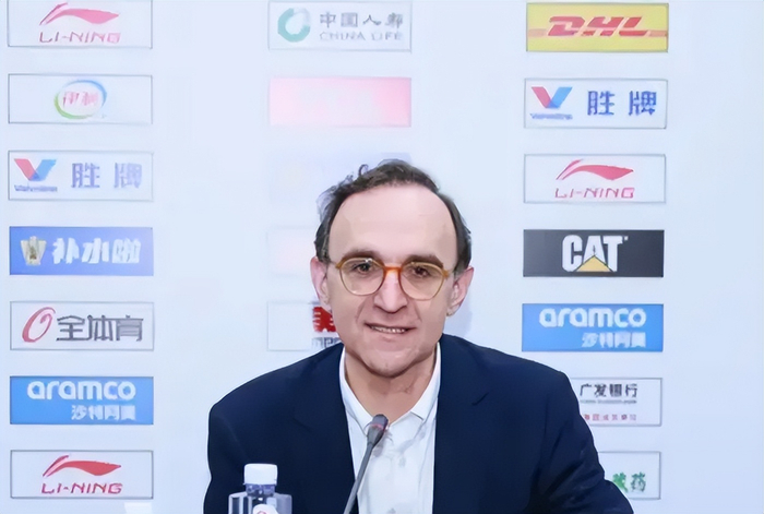 辽宁男篮力克广东男篮 多点开花展现战术优势